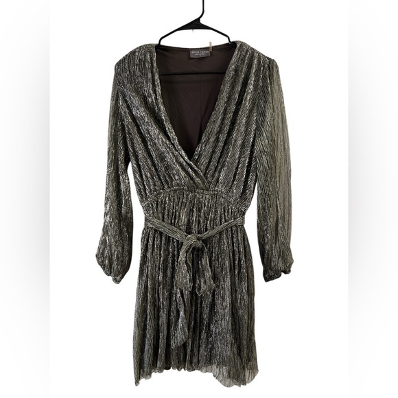 Dress forum black long sleeve shimmery mini dress - Picture 3 of 6